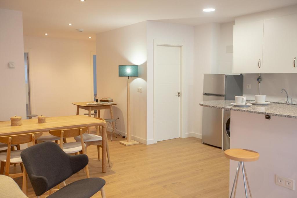 Apartamentos Tiu Enrique 4 Piso Onís Buitenkant foto