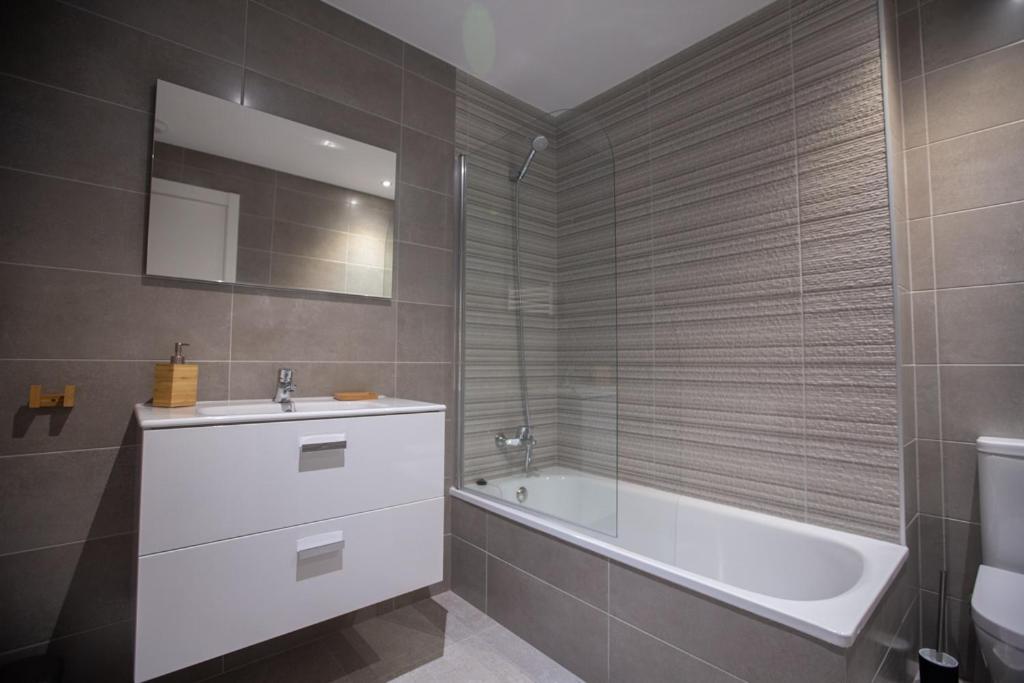 Apartamentos Tiu Enrique 4 Piso Onís Buitenkant foto