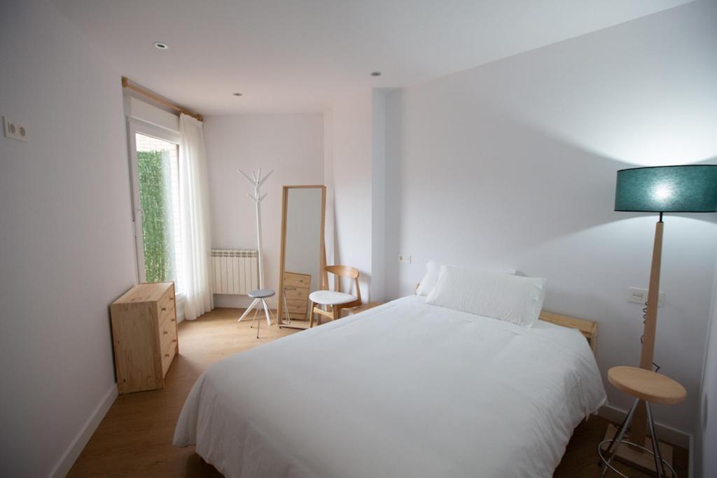 Apartamentos Tiu Enrique 4 Piso Onís Buitenkant foto