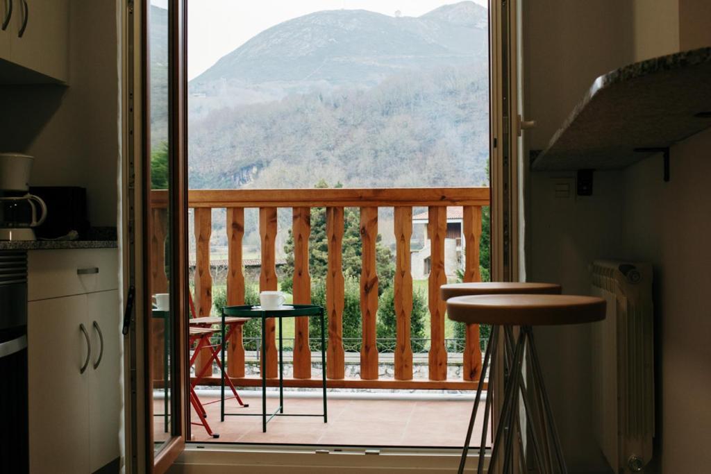 Apartamentos Tiu Enrique 4 Piso Onís Buitenkant foto